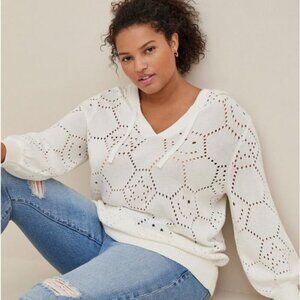 NWT Torrid Marsh Long Sleeve Pointelle Pullover Hoodie.